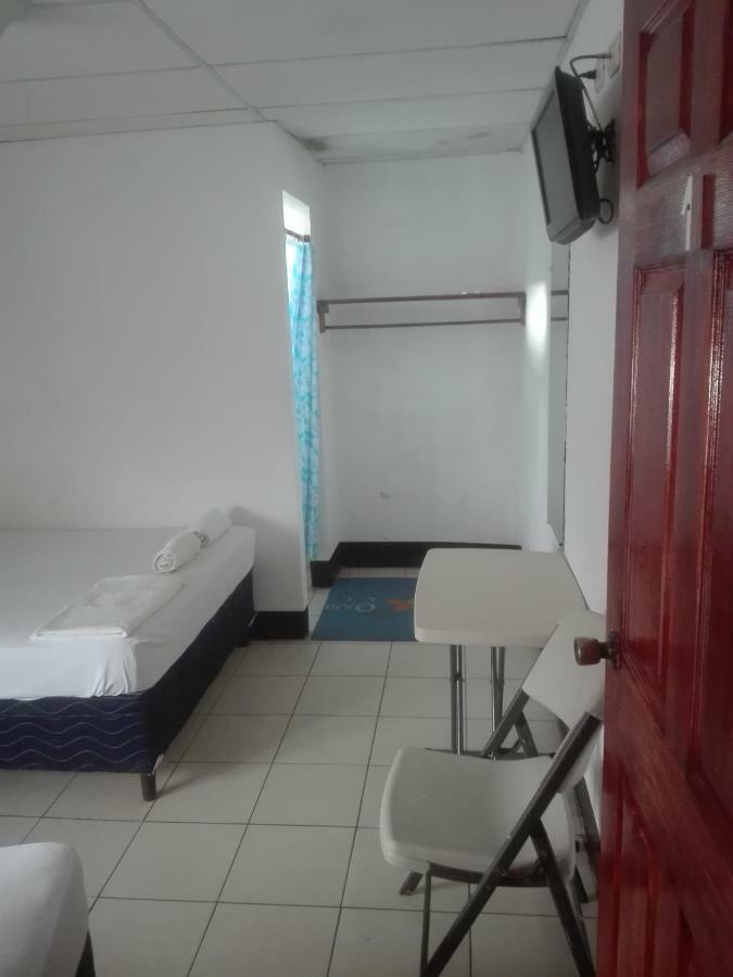 Hostal Don Frank San Carlos Exteriér fotografie